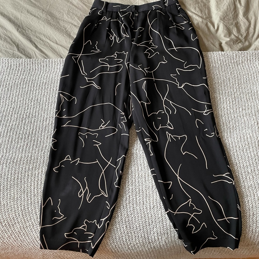 Aritzia Babaton abstract wolf print pant